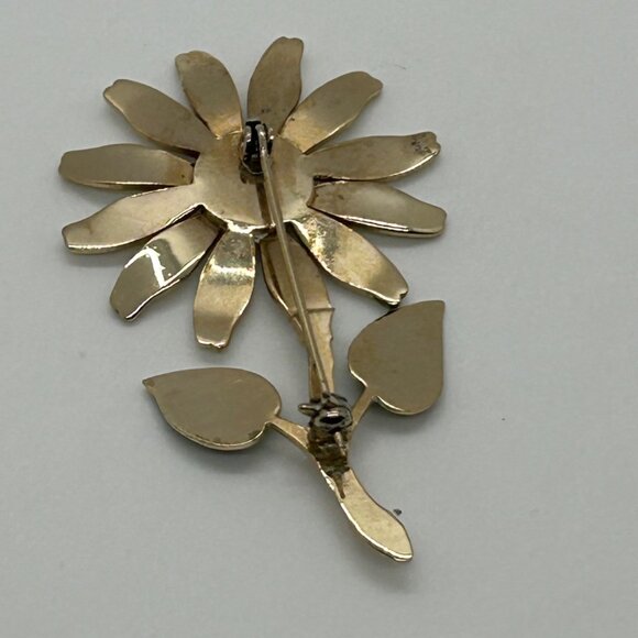 Vintage Daisy Flower Enamel Brooch Gold-Tone Metal White Yellow Floral Design - Picture 11 of 11